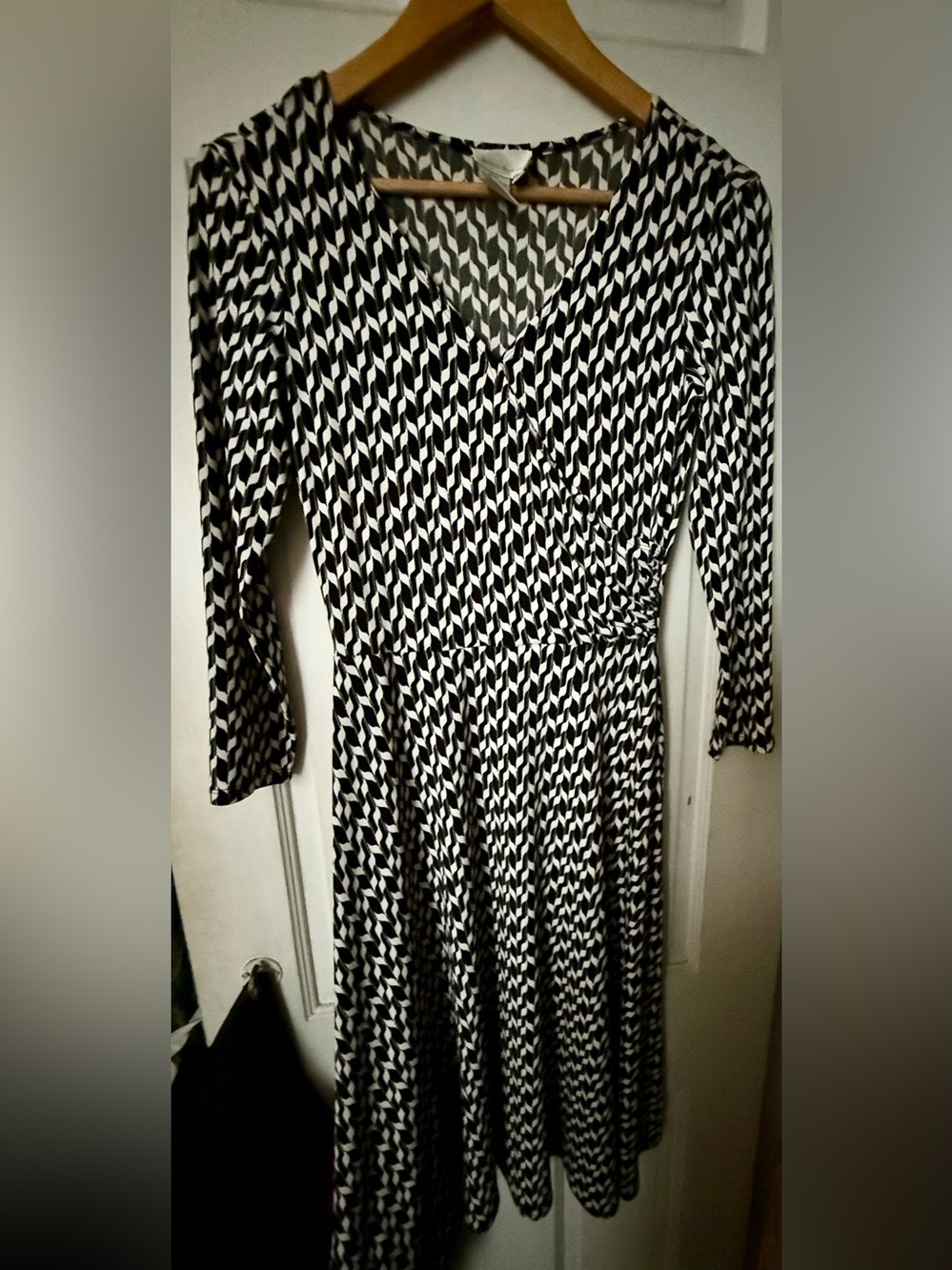 Donna Morgan Black and White Geometric Wrap-Style Long Sleeve Dress